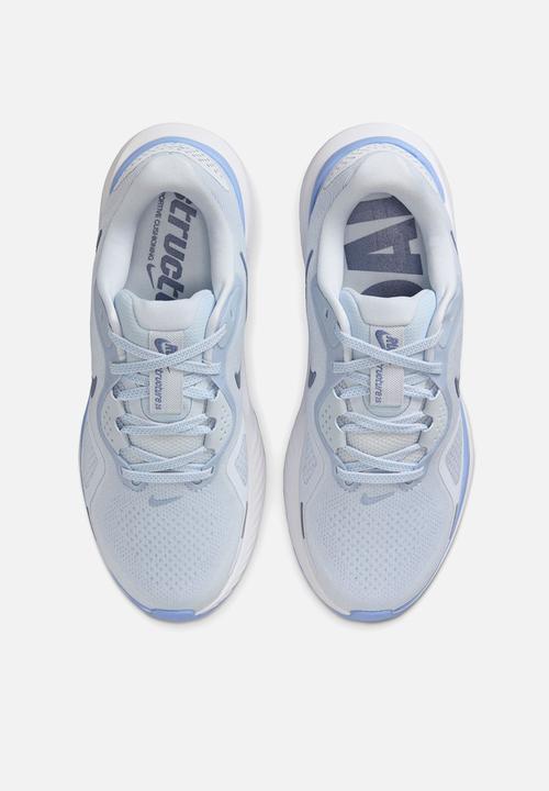 Nike - Structure 26