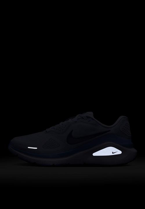 Nike - Structure 26