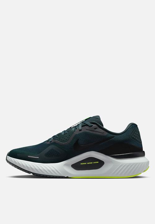 Nike - Structure 26