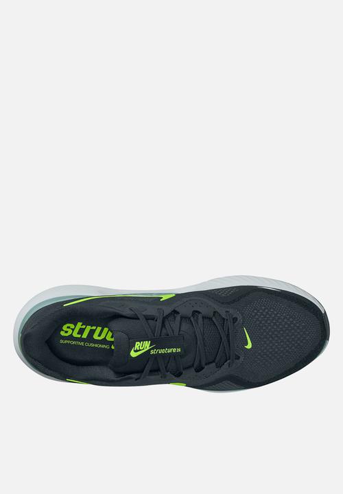 Nike - Structure 26