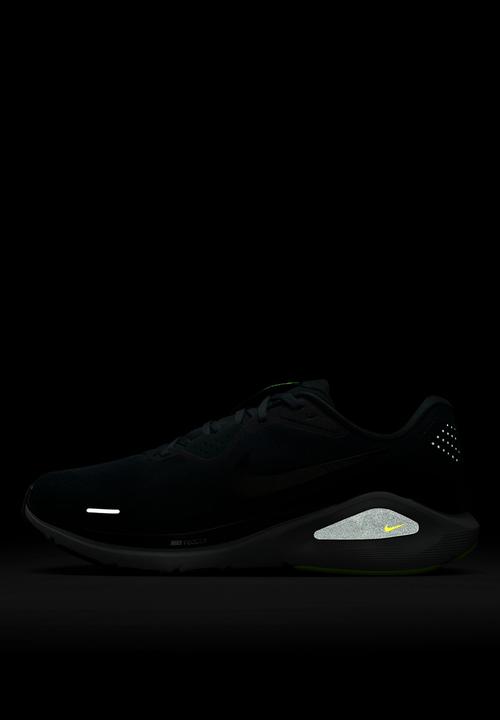 Nike - Structure 26
