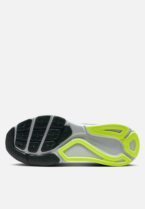 Nike - Structure 26