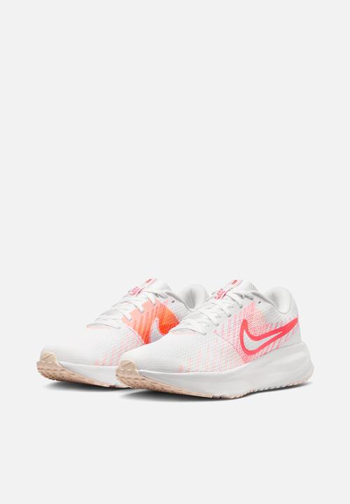 Nike - Nike Run Defy