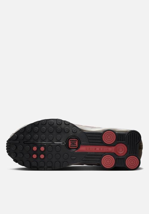 Nike - Nike Shox R4