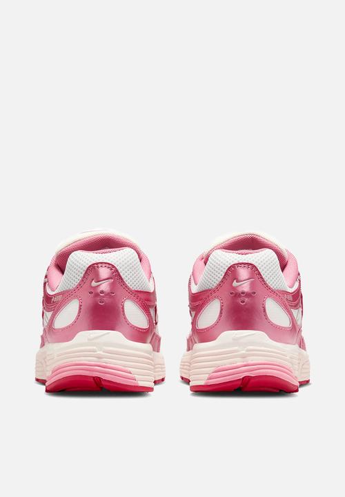 Nike - Nike P-6000