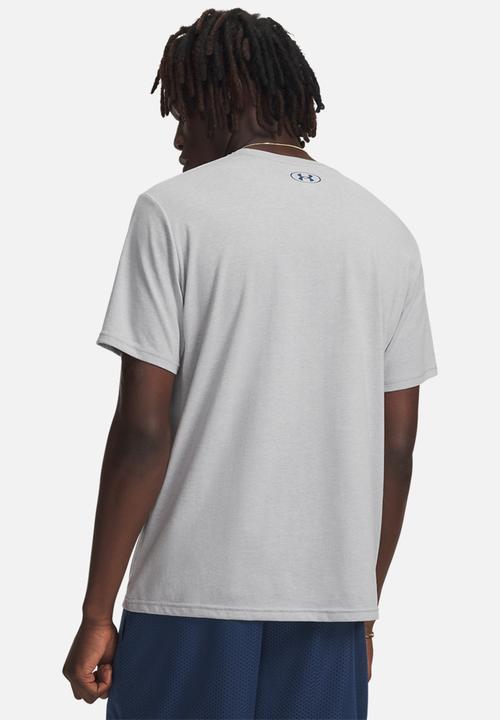 Under Armour - UA Varsity Crest SS Tee  - Mod Gray Light Heather /  / Wham Blue