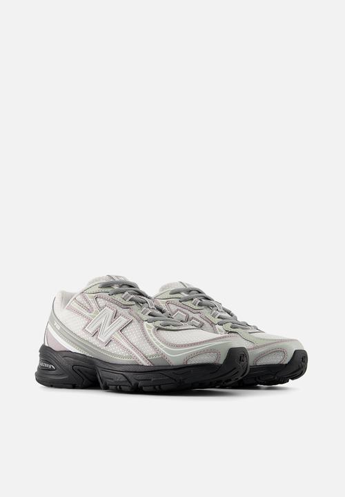 New Balance  - Kids 740 grade school - grey (022)