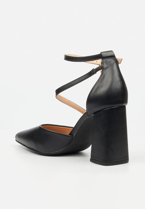 Miss Black - Novi 2 crossover block heel - black
