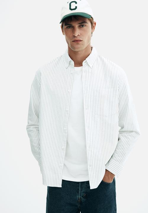 H&M - Regular fit oxford shirt - white/pinstriped