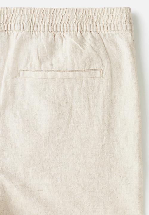 H&M - Regular fit linen-blend shorts - beige