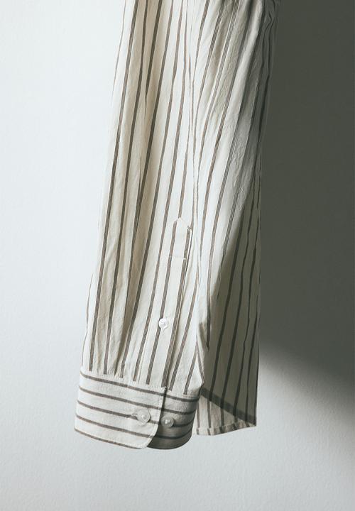 H&M - Relaxed fit poplin shirt - cream & dark beige striped