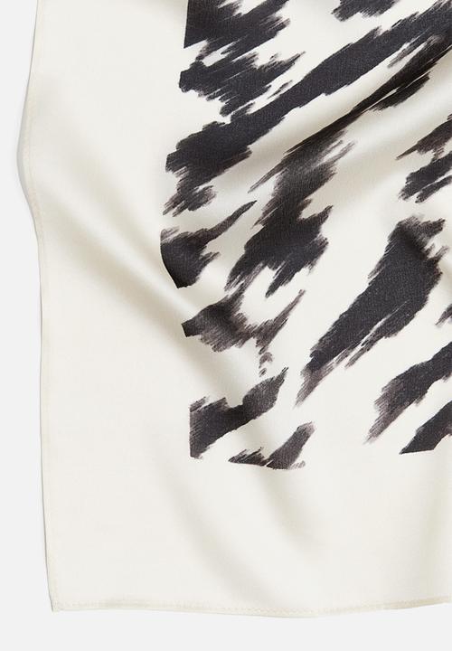 H&M - Patterned scarf - cream patterned