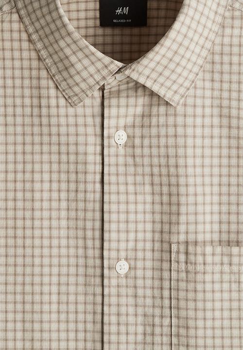H&M - Relaxed fit short-sleeved shirt - beige checked