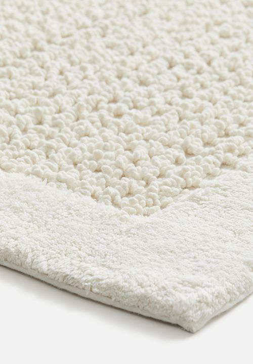 H&M - Tufted cotton bath mat - white