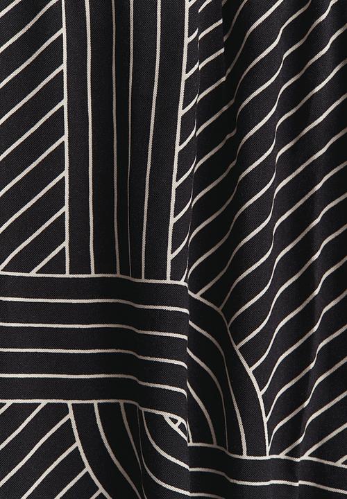 H&M - Viscose culottes - black patterned