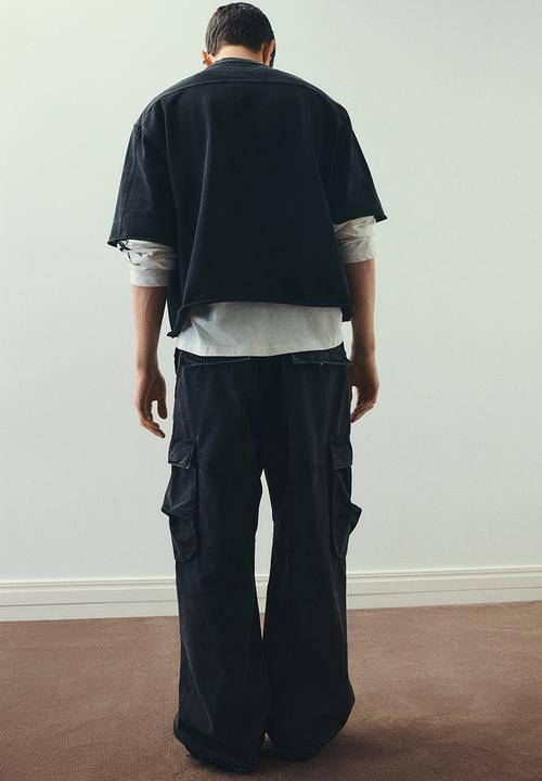 H&M - Loose fit washed cargo trousers - black