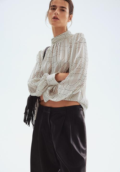 H&M - Stand-collar blouse - cream patterned