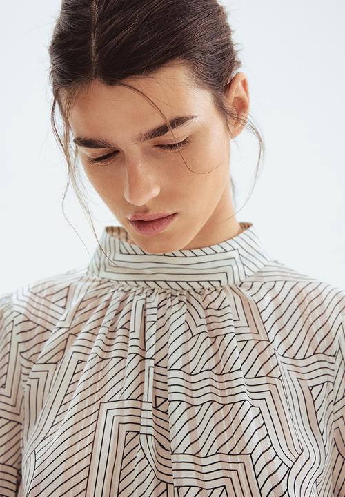 H&M - Stand-collar blouse - cream patterned