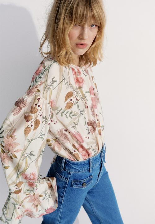H&M - Flounce-cuff blouse - light beige floral