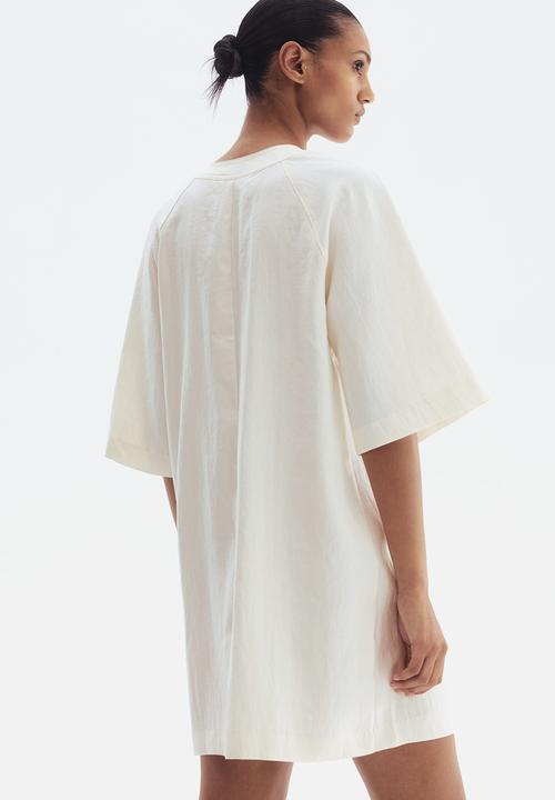 white christmas dresses Close To My Heart Shift Dress In Cream main image 0