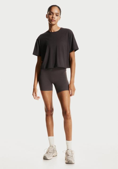 H&M - Boxy-style sports top with drymove™ - grey