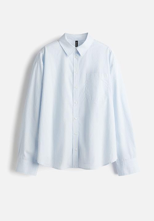 H&M - Oversized cotton shirt -light blue/striped 
