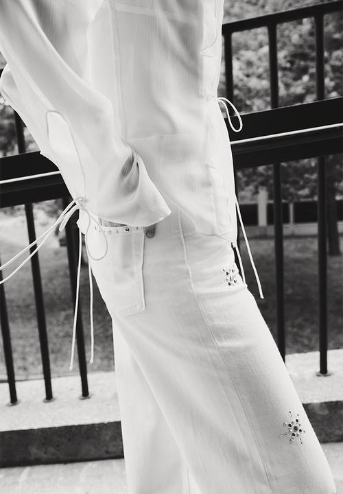 H&M - Studded wide ultra high jeans - white