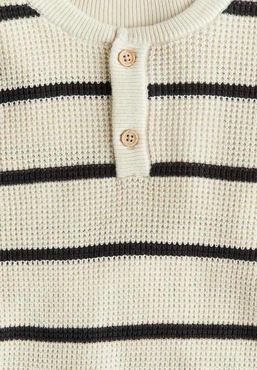 H&M - Waffle-knit henley jumper - cream & black striped