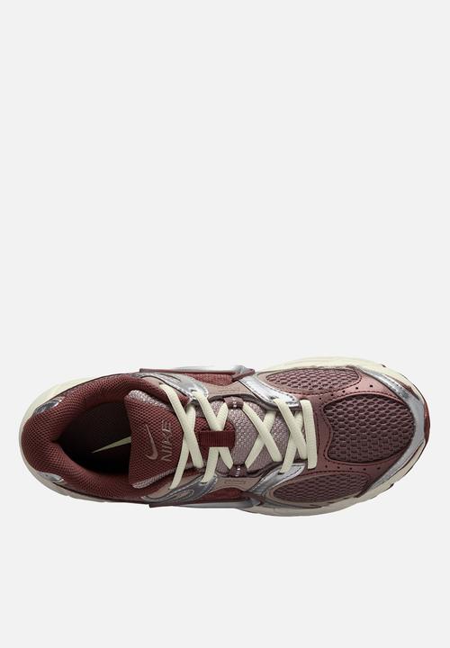 Nike - Nike V5 RNR