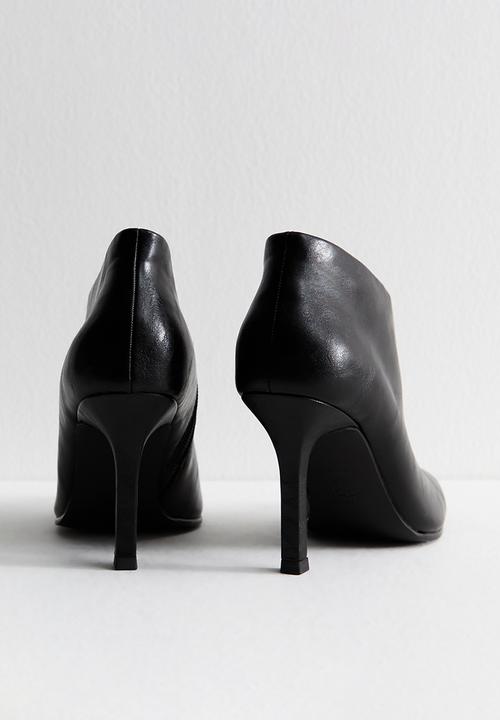 New Look - Dolphin ankle boot - black