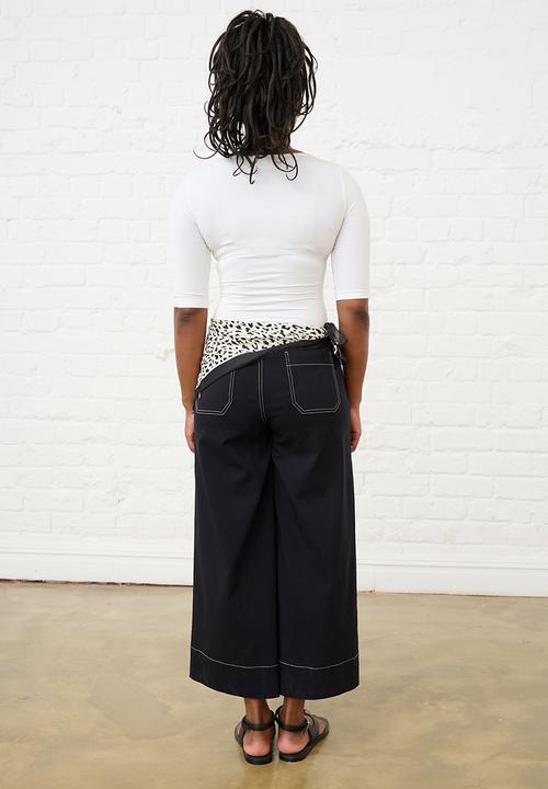 Me&B - Boat Neck Essential Top - Milk