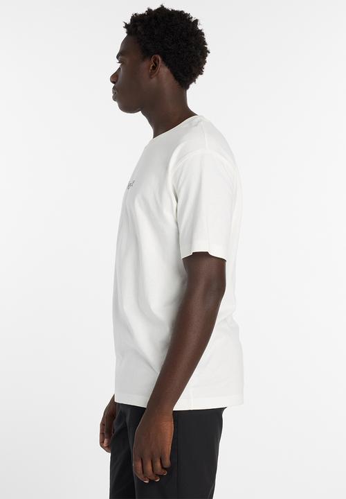 New Balance  - NB Athletics Celebrated Icons  Collage Tee - White