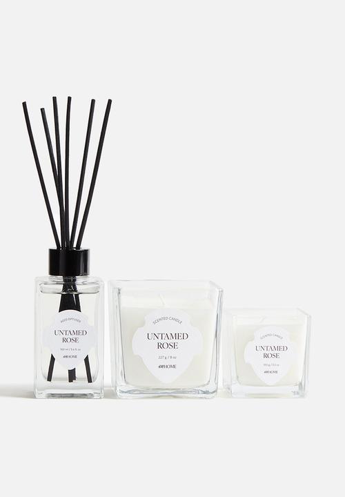 H&M - Small scented candle in glass holder - untamed rose