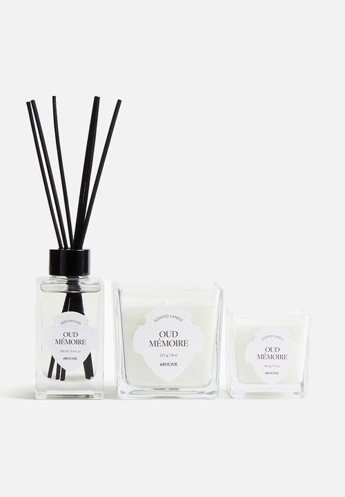 H&M - Small scented candle in glass holder - oud mémoire