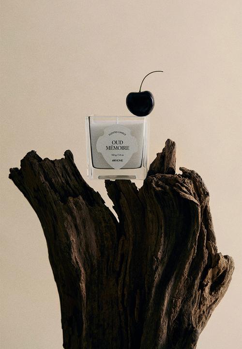 H&M - Small scented candle in glass holder - oud mémoire