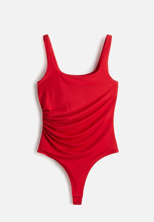 H&M - Draped body - bright red