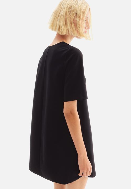 H&M - Short-sleeved dress - black
