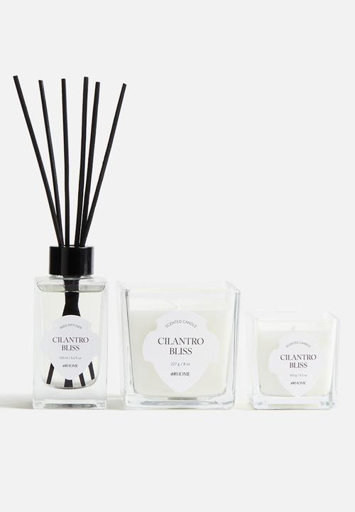 H&M - Scented candle in glass holder - transparent