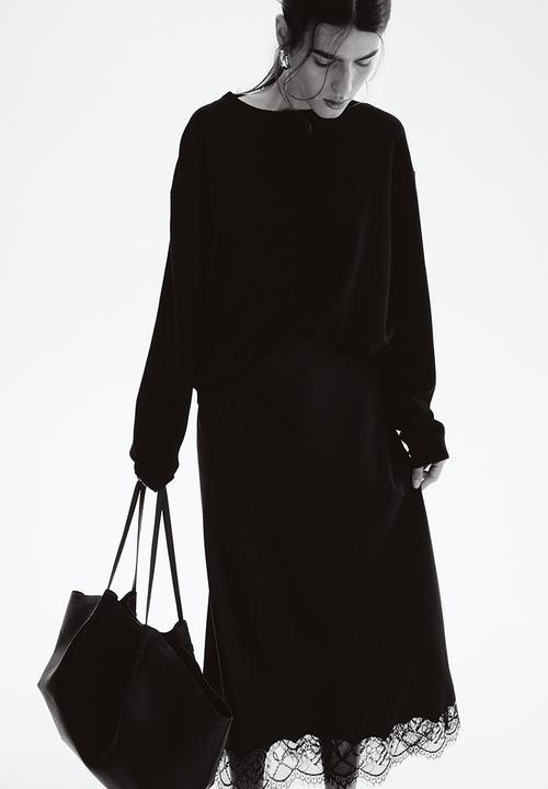 H&M - Lace-trimmed satin skirt - black