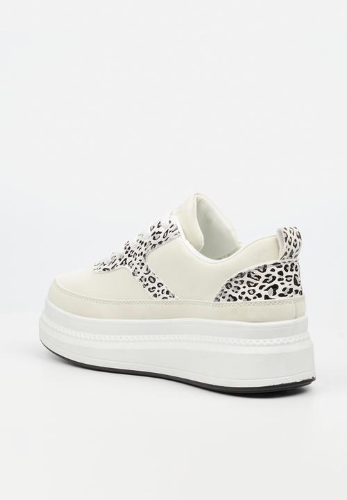 Butterfly Feet - Senhora 26 sneaker  - white