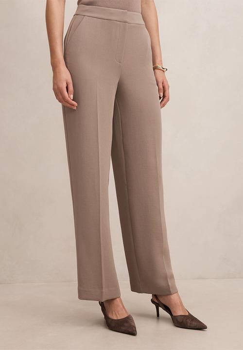Forever New - Dani straight leg pants in brown taupe suit