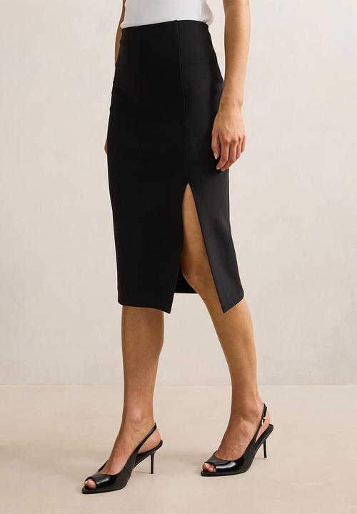 Forever New - Lacey crepe split midi skirt in - black