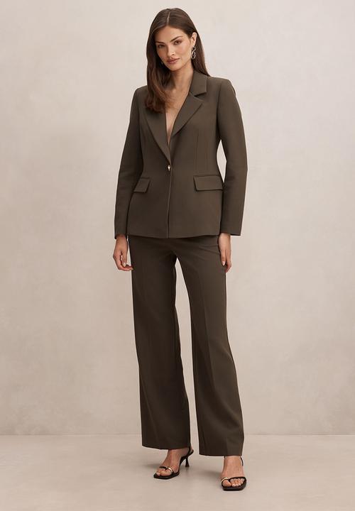 Forever New - Victoria single breasted blazer in olive suit