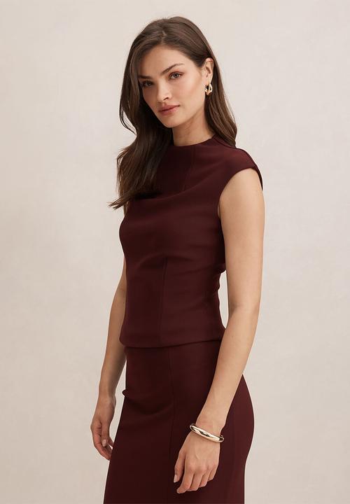 Forever New - Florence extended shoulder top in berry set