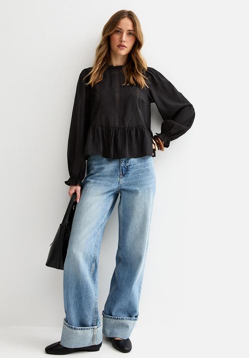 New Look - Louisa lace insert high neck shell - black