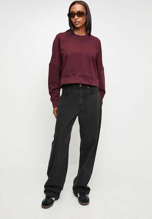 adidas Originals - Ess Crew Fl W S26 - Maroon
