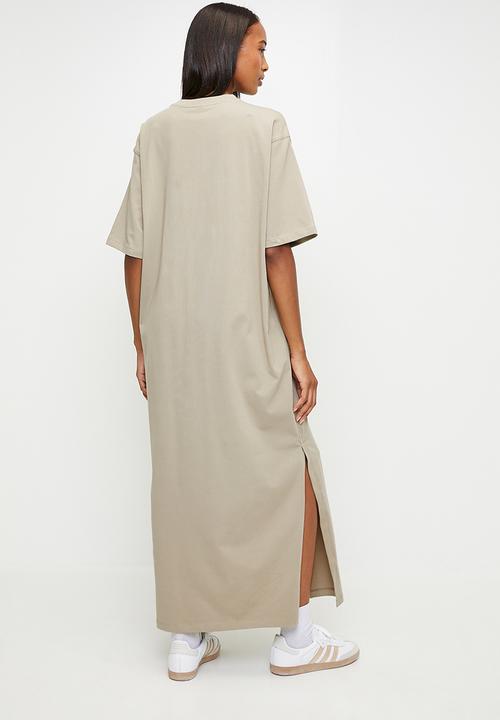 adidas Originals - Ess Dress W S26 - Wonder Cargo