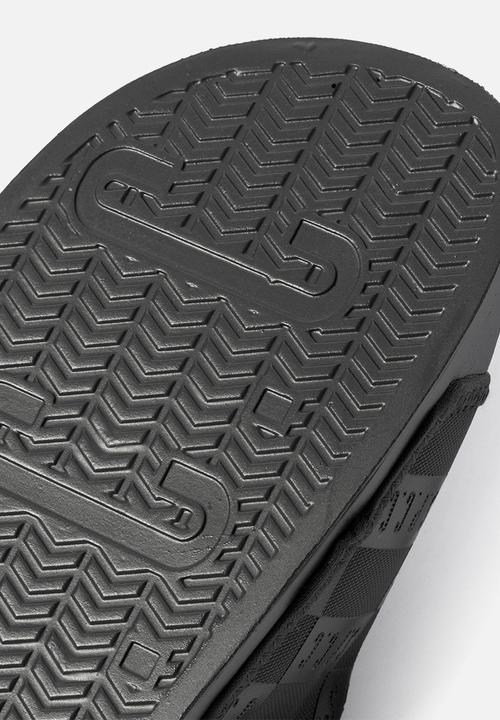 S.P.C.C - Dermott Slider   - Carbon
