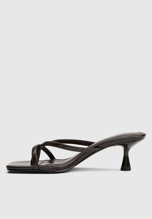 Forever New - Tammy toe thong heeled sandal in chocolate brown
