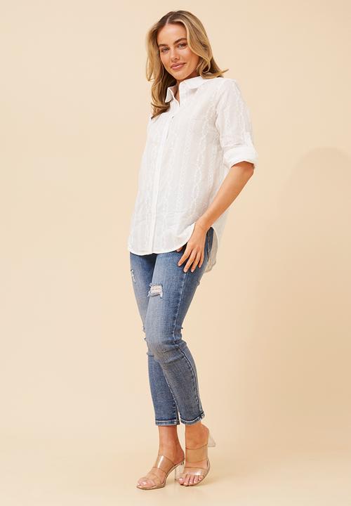 Stella Morgan - Long sleeve With Turn Back Cuff Button Through Anglaise Blouse - White